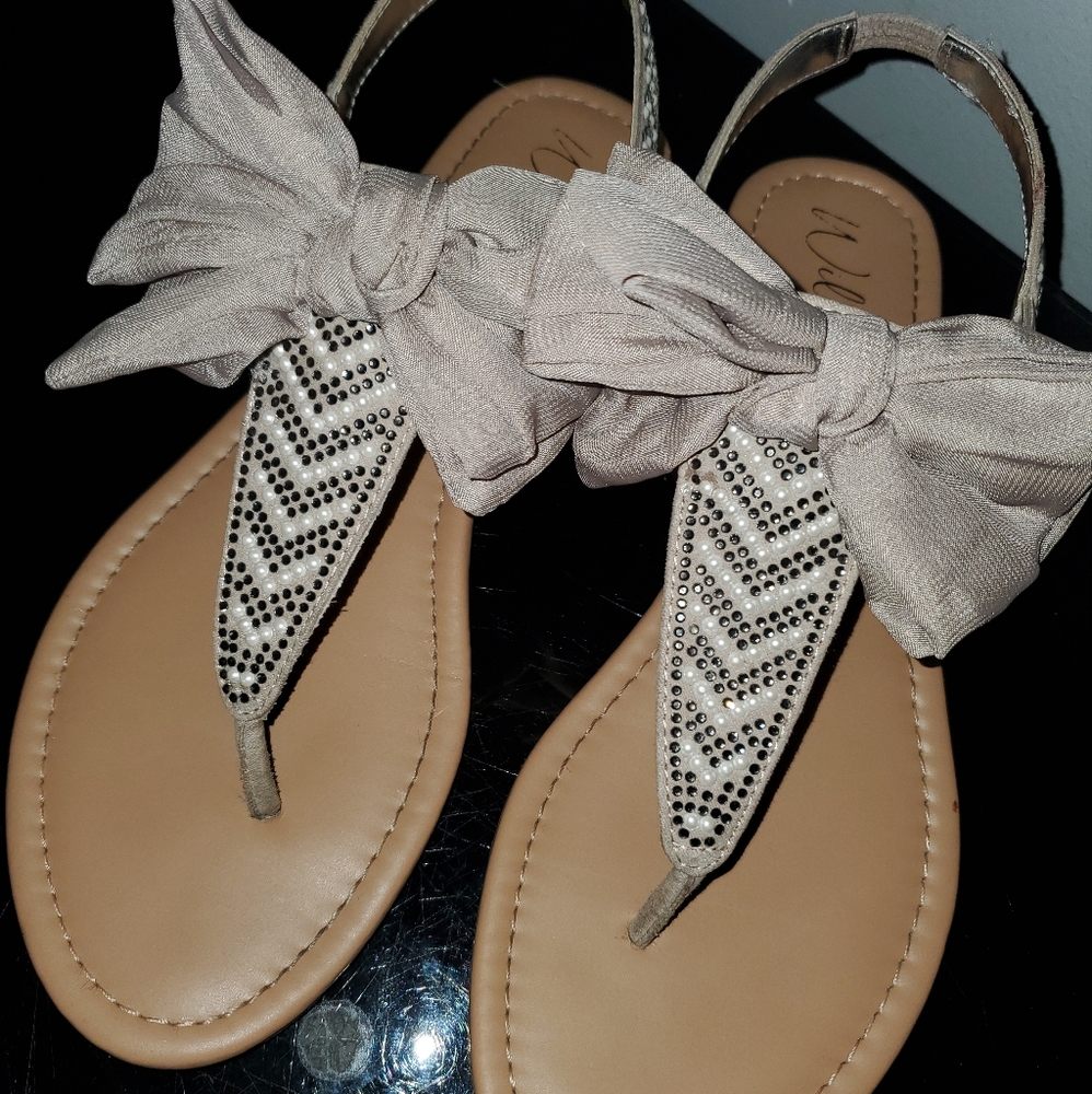 Bow flats
